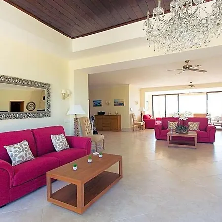 Carvoeiro Sleeps 22 Air Con Wifi Villa