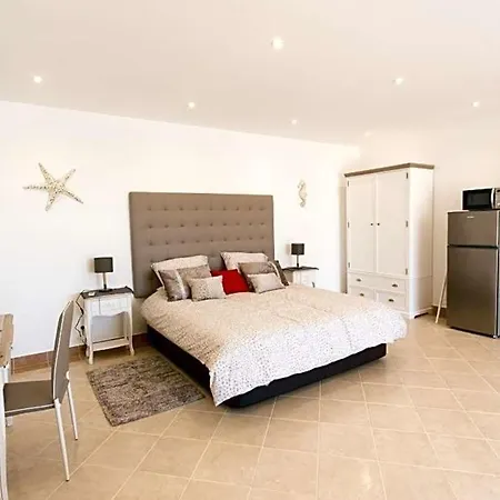 Carvoeiro Sleeps 22 Air Con Wifi * Carvoeiro (Lagoa)