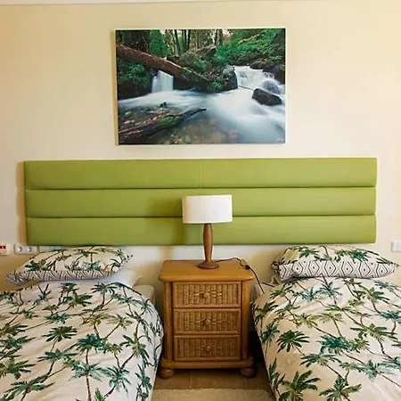 Carvoeiro Sleeps 22 Air Con Wifi